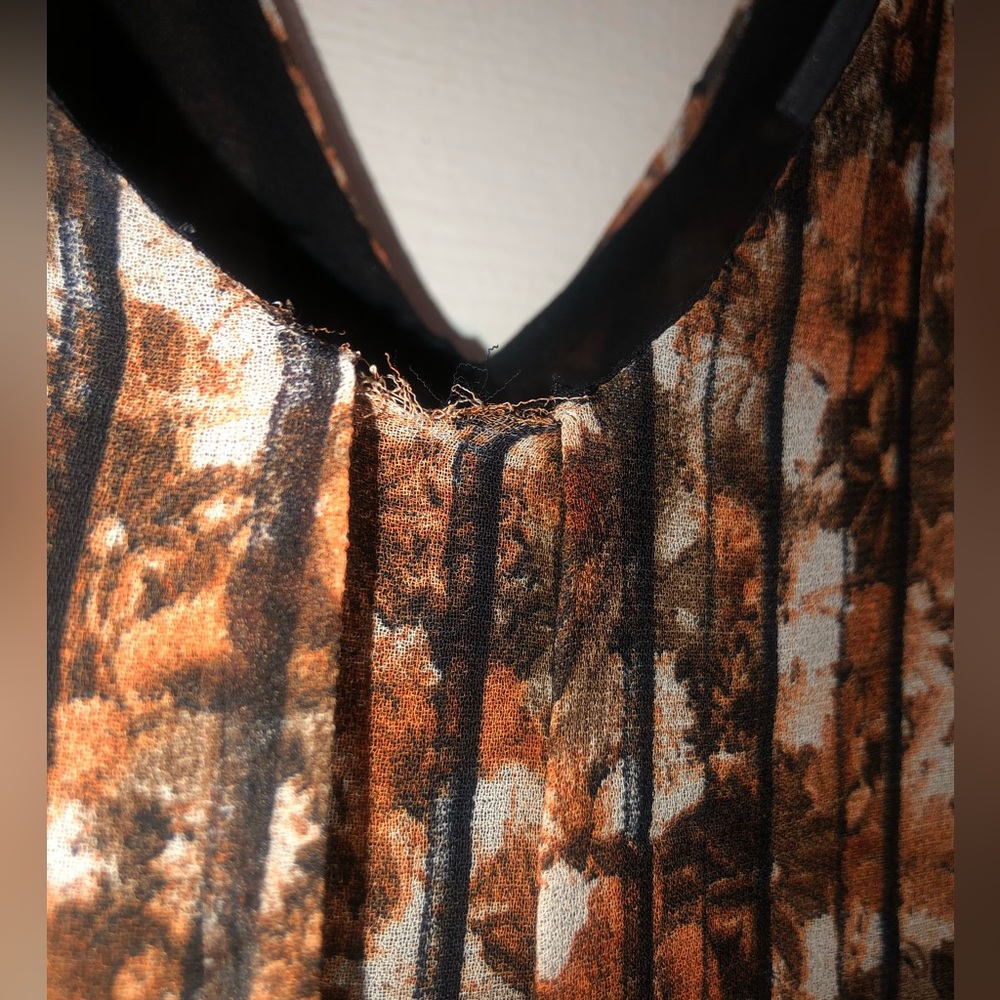 Designer Astr Has A Beautiful Pattern - image 5